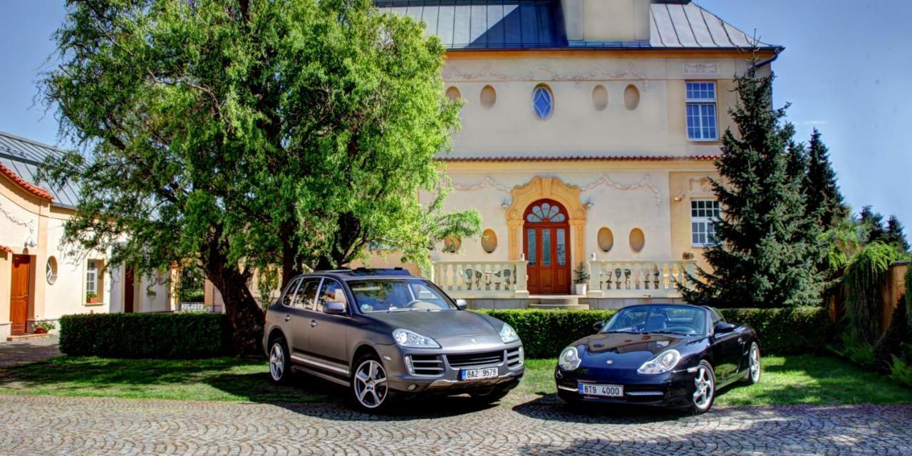 Penzion Tillerova Vila Lázně Bohdaneč Buitenkant foto